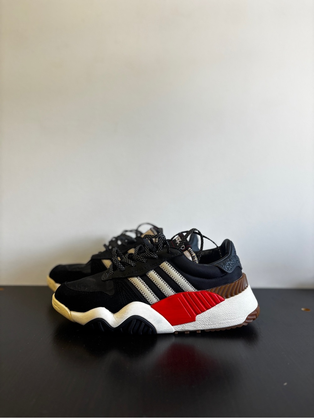 Alexander Wang Adidas turned out sneaker Black White Red Low-Top Sneakers
